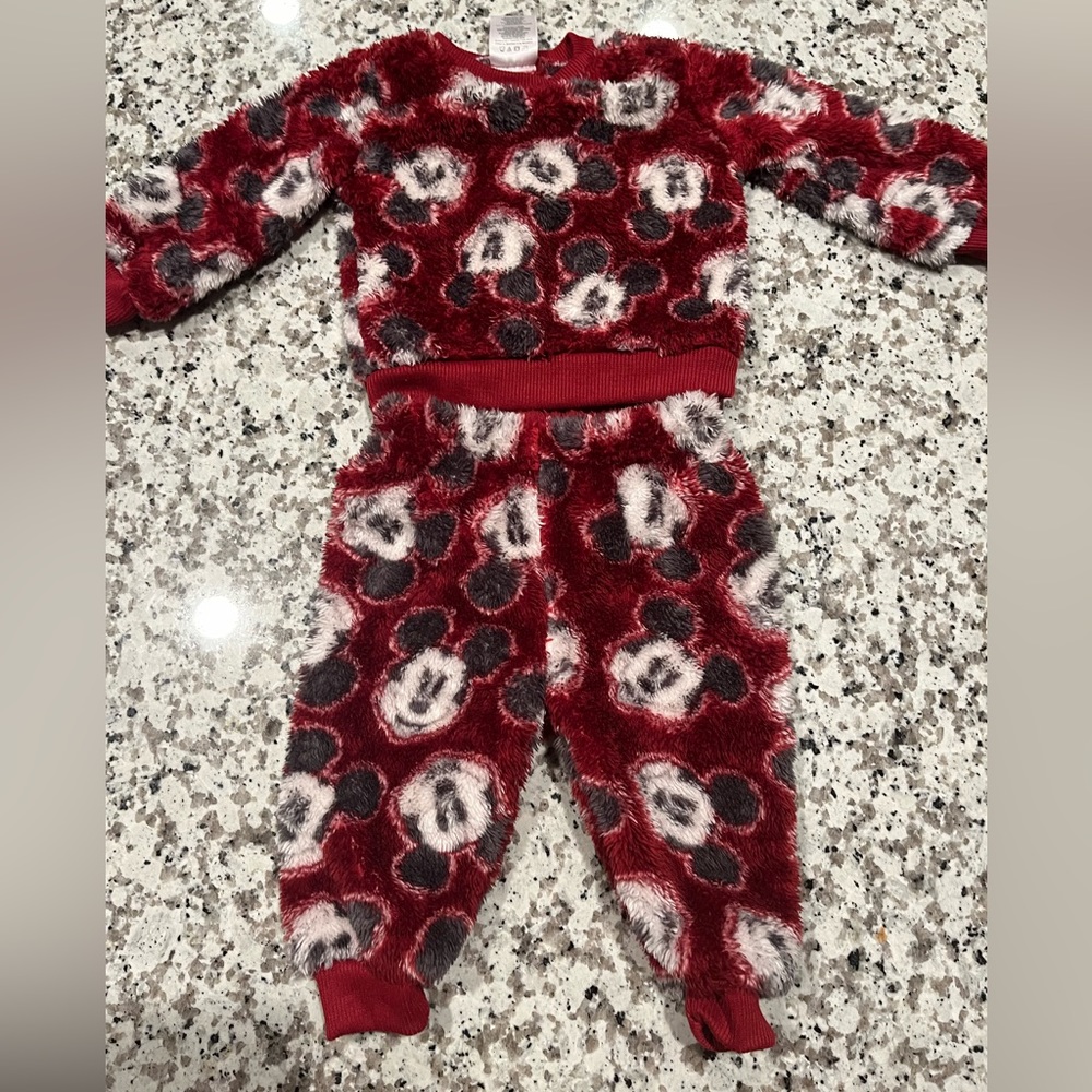 Disney Baby ‼️ two piece Mickey Mouse outfit
